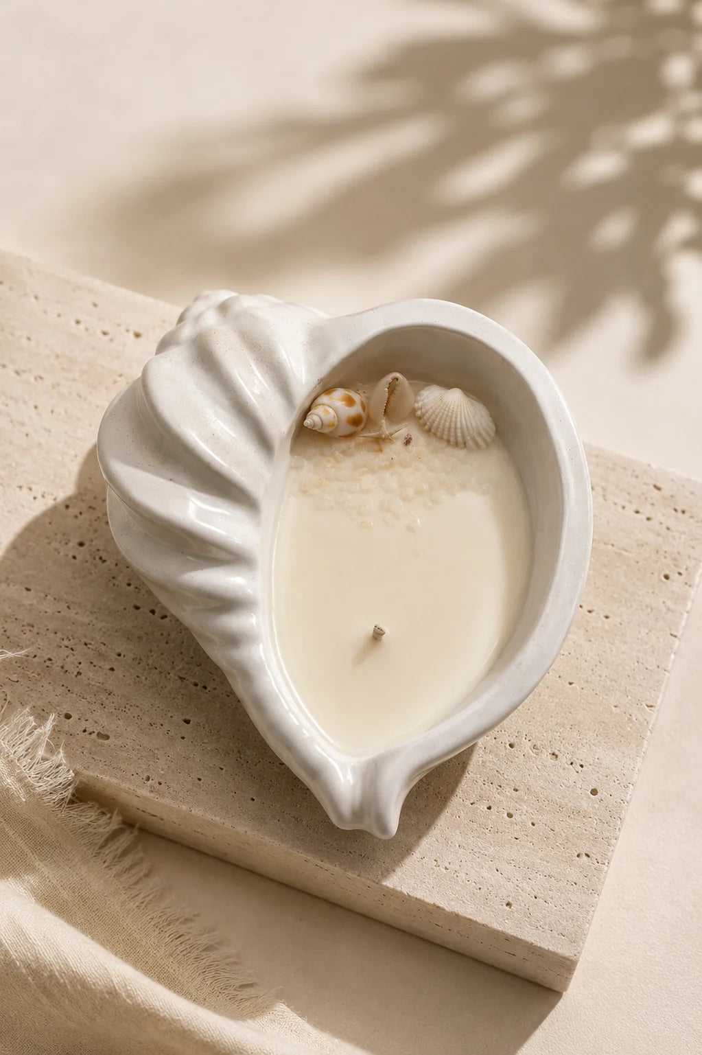 VELA "GOTA" DE SOJA EN BASE DECORATIVA LAUEM